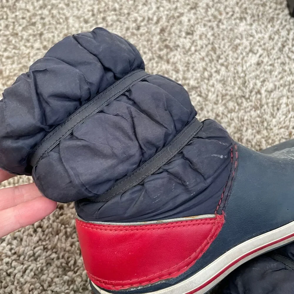 Size 11 / Boys' Crocs Snow Boots